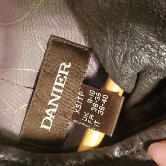 DANIER DARK BROWN GENUINE LEATHER JACKET. - Picture 4 of 5